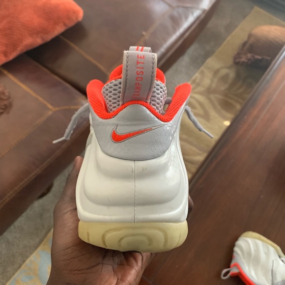 Yeezy Foams - Picture 3 of 5